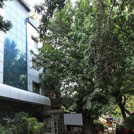 Hotel Oscar - Hauz Khas New Delhi Exteriör bild
