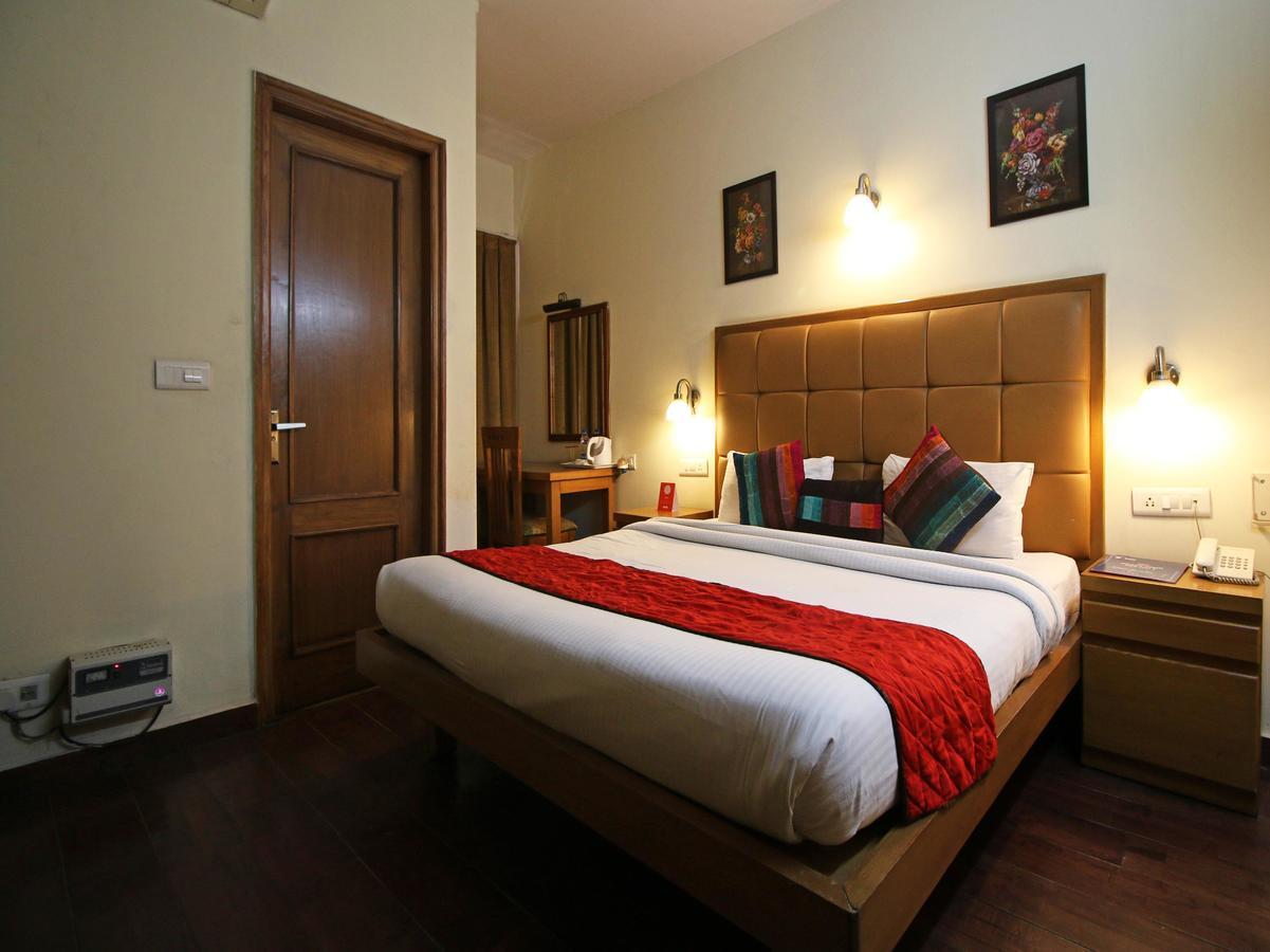 Hotel Oscar - Hauz Khas New Delhi Exteriör bild